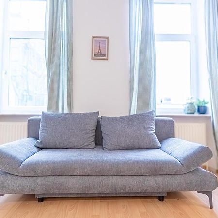 Spacious Shared Apartment Schoenbrunn Βιέννη Εξωτερικό φωτογραφία