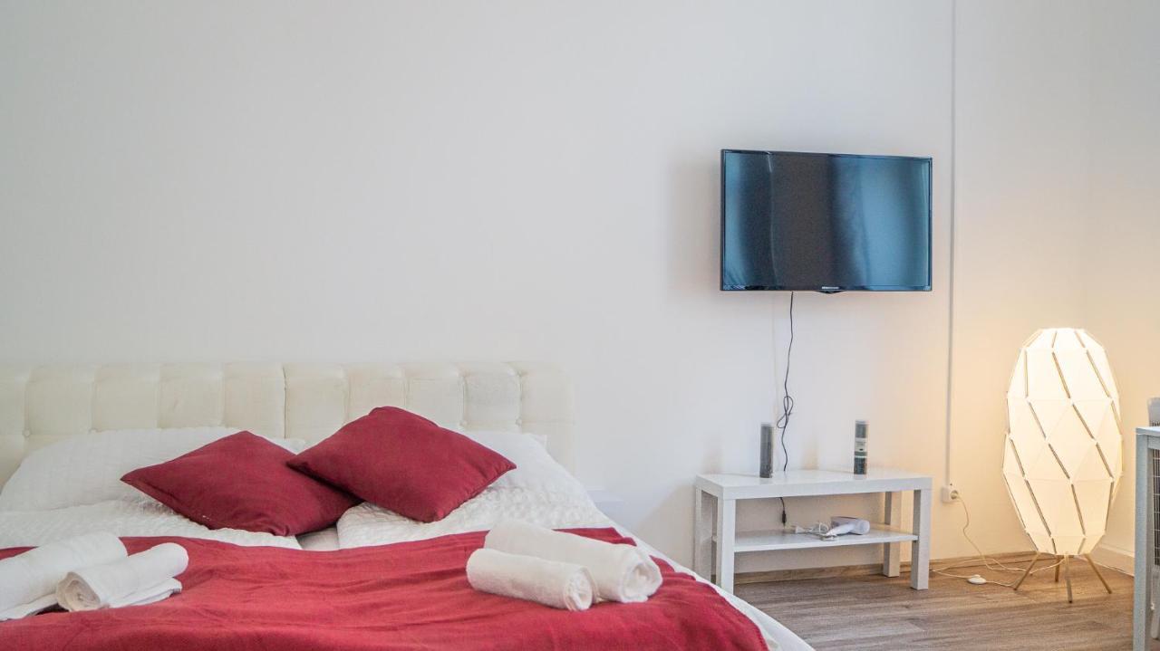 Spacious Shared Apartment Schoenbrunn Βιέννη Εξωτερικό φωτογραφία
