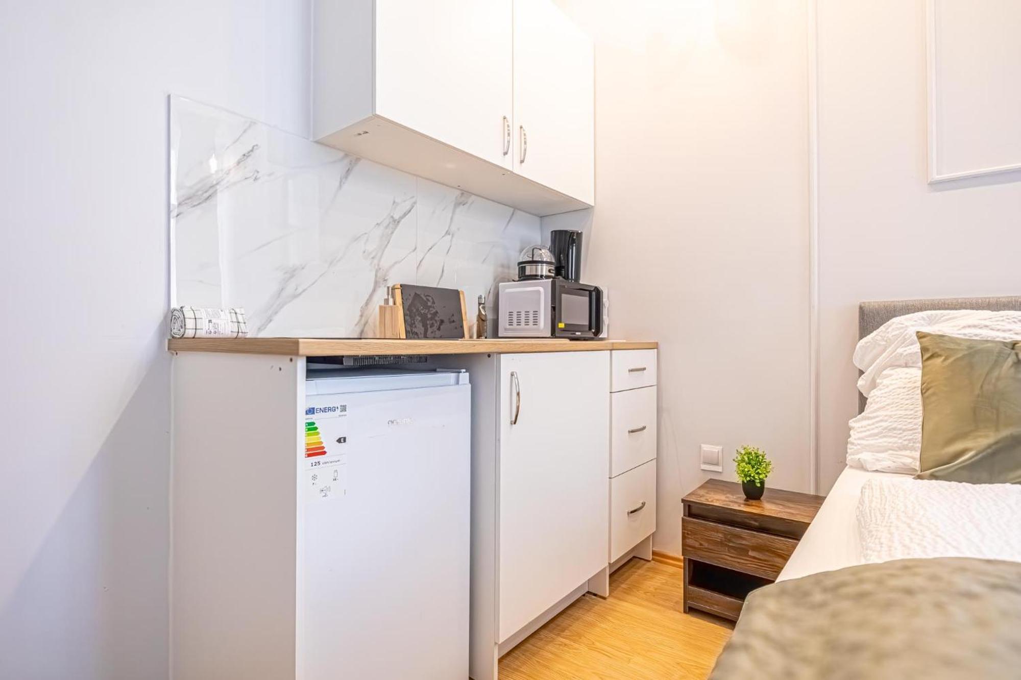 Spacious Shared Apartment Schoenbrunn Βιέννη Εξωτερικό φωτογραφία