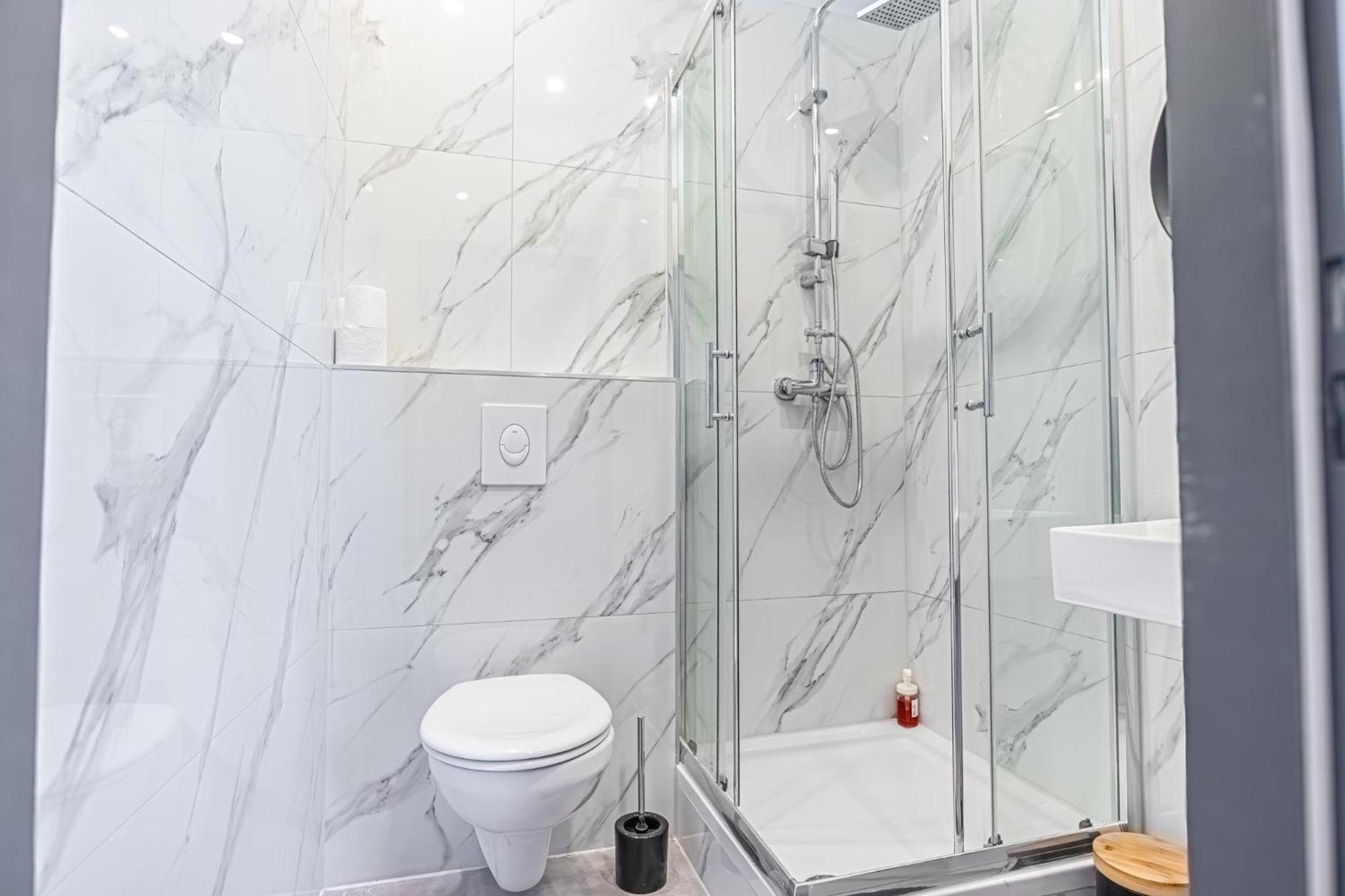 Spacious Shared Apartment Schoenbrunn Βιέννη Εξωτερικό φωτογραφία