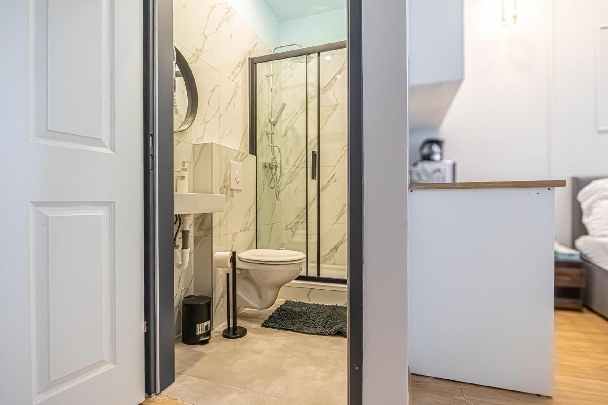 Spacious Shared Apartment Schoenbrunn Βιέννη Εξωτερικό φωτογραφία