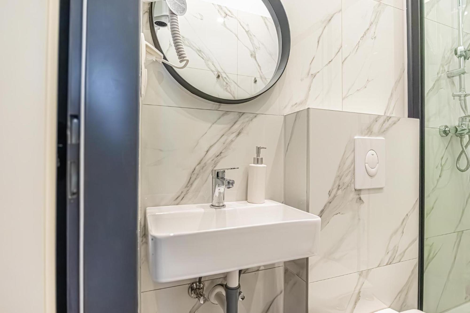 Spacious Shared Apartment Schoenbrunn Βιέννη Εξωτερικό φωτογραφία