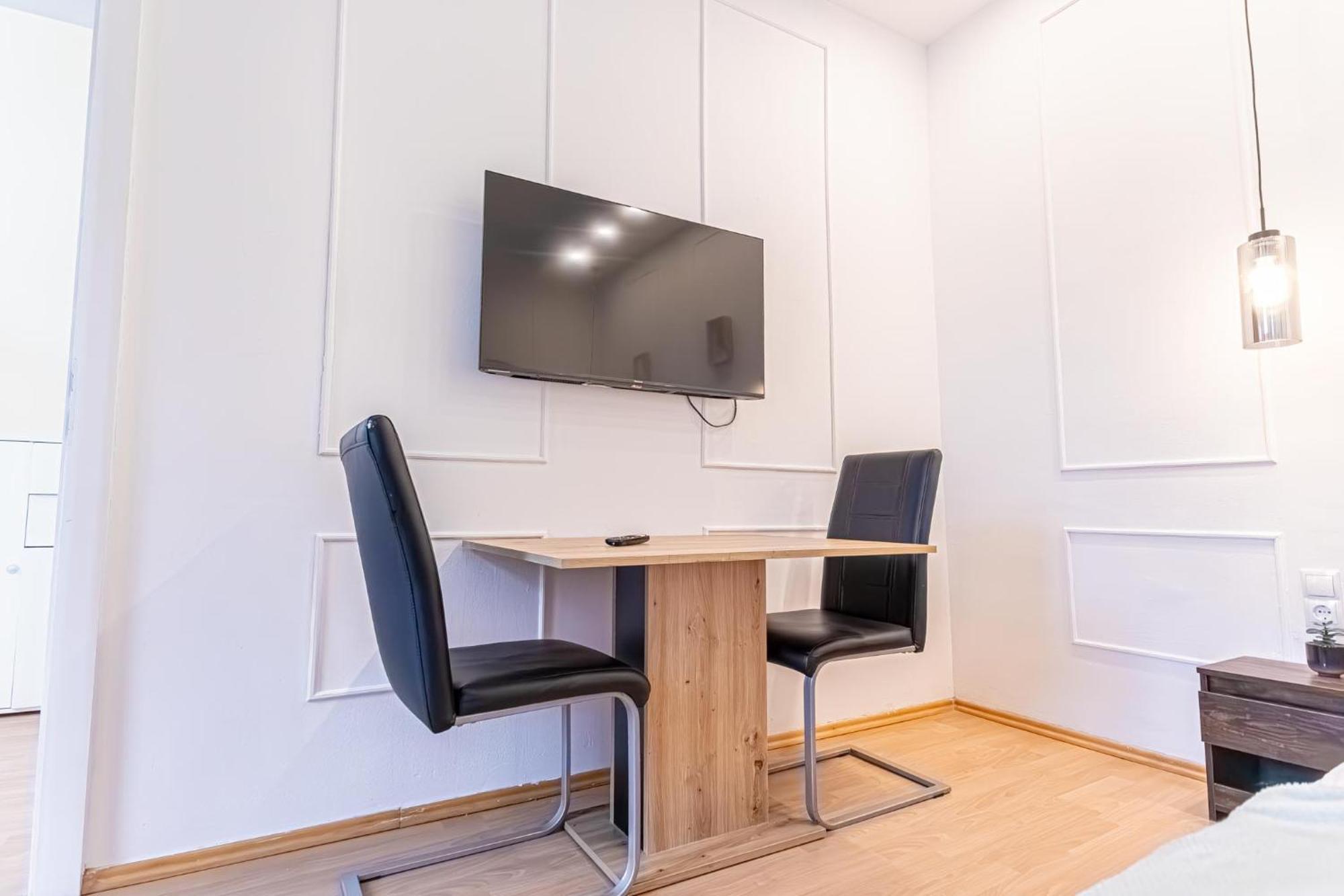 Spacious Shared Apartment Schoenbrunn Βιέννη Εξωτερικό φωτογραφία